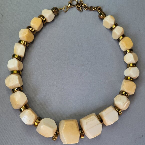 Choker - Picture 5 of 6